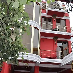 3* Otel Amber